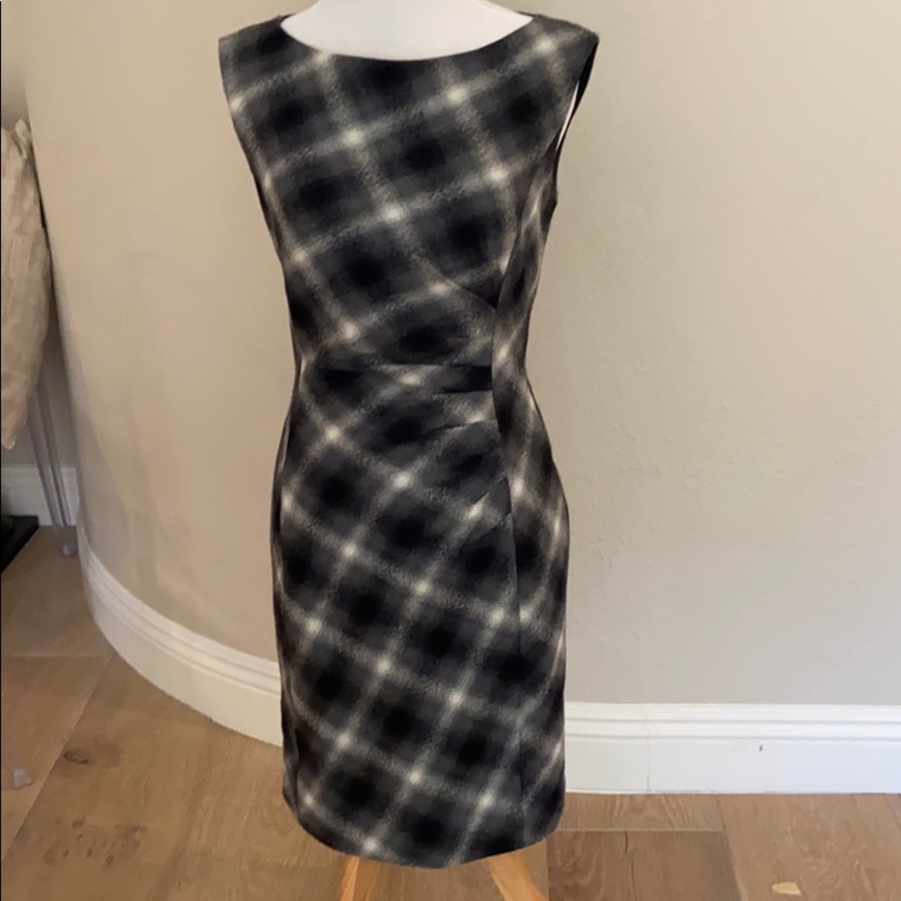 Classiques sleeveless classic dress